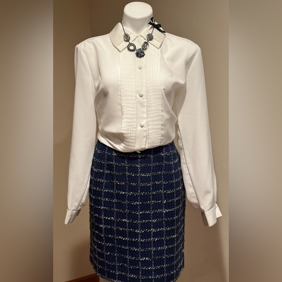 Talbots Vintage Blue,White,Black plaid Midi Skirt SZ 12 Zip In Back Closure. - Picture 2 of 12